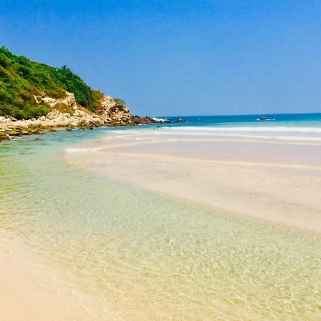 فندق Janas Blue Water Corner تريكونامالاي المظهر الخارجي الصورة